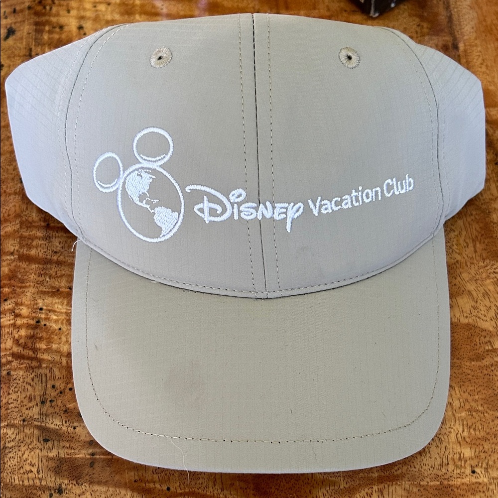 Disney Vacation Club Tan Baseball Caps x 2 - Picture 4 of 5